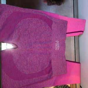 Pink ombré leggings.